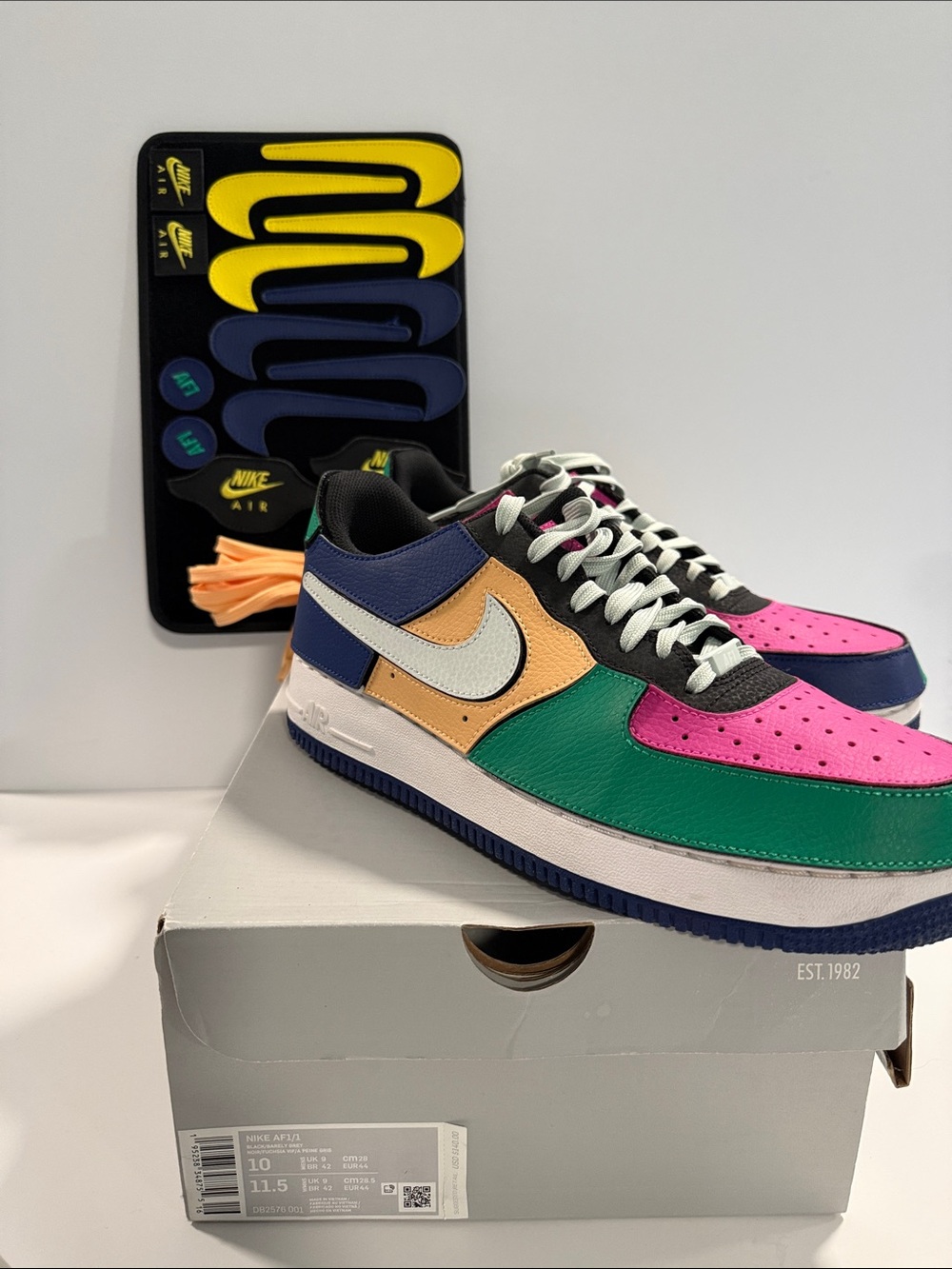 Like New (VNDS) 
Nike Air Force 1/1 'Black Multi-Color' Customizable DB2576-001